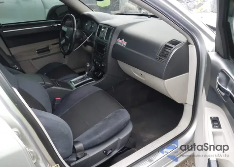 2006 Chrysler 300C Srt8 z USA, uszkodzony, nr VIN 2C3LA73W16H338714